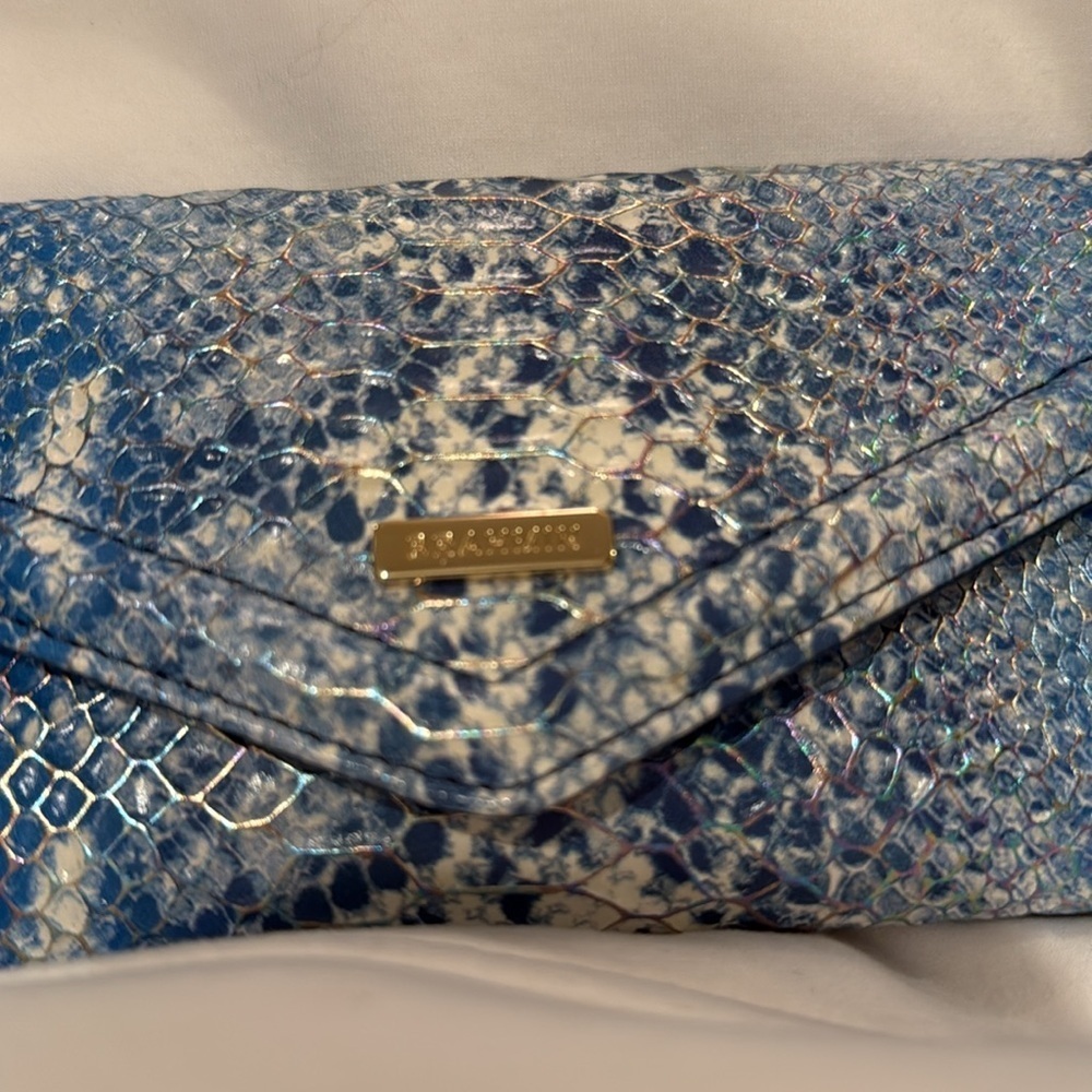 BRAHMIN VERONICA TRIFOLD WALLET in Joyful
Oceangrove Collection NWT - Picture 2 of 5